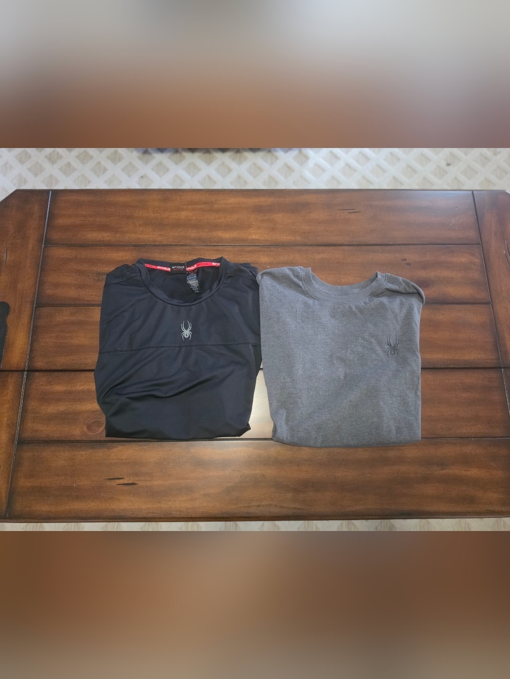 2 Men's Spyder Tshirts - Sz Lg